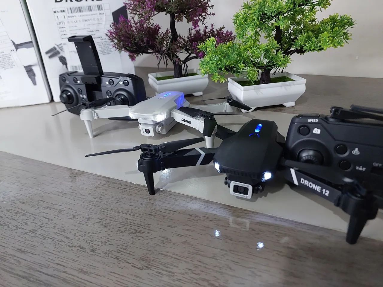 Drone E88 Com Câmera Novo - SOMOS LOJA  - Foto 3