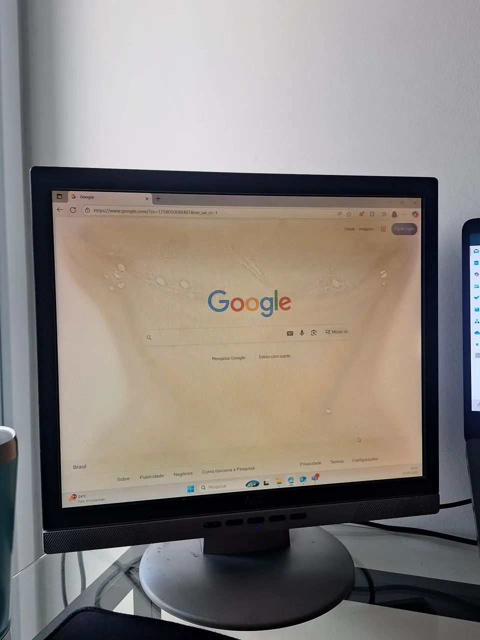 Monitor AOC Pequeno64231147233666121