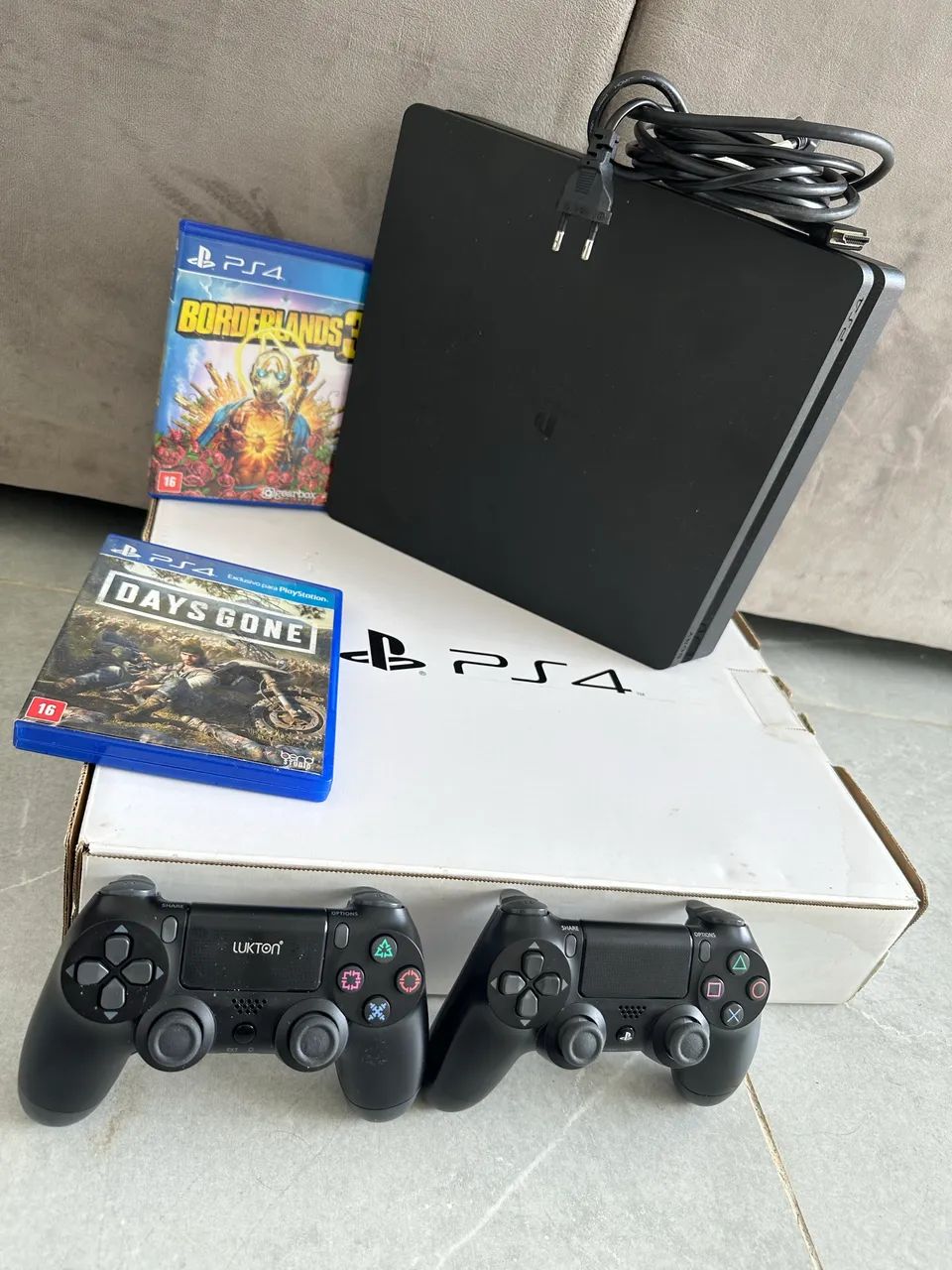PS4 Slim 1 TB 2 controle  - Foto 2