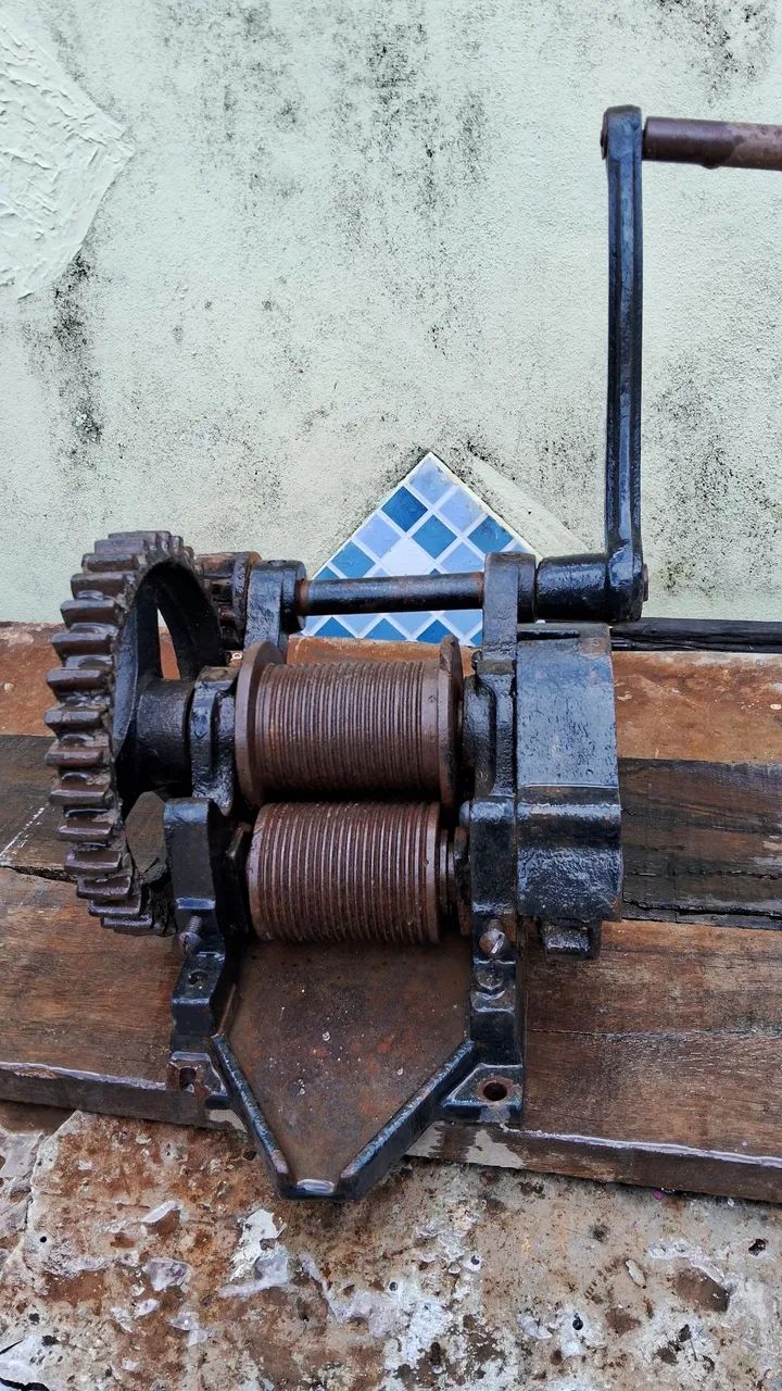 Selling a cane mill in good condition.64319177559043124