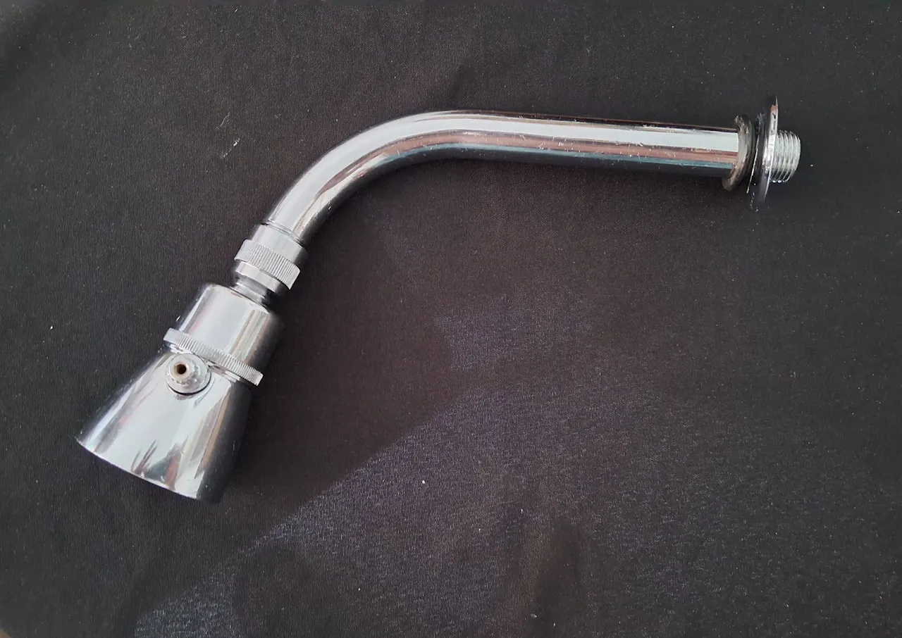Chuveiro Inox Deca Chuá com tubo