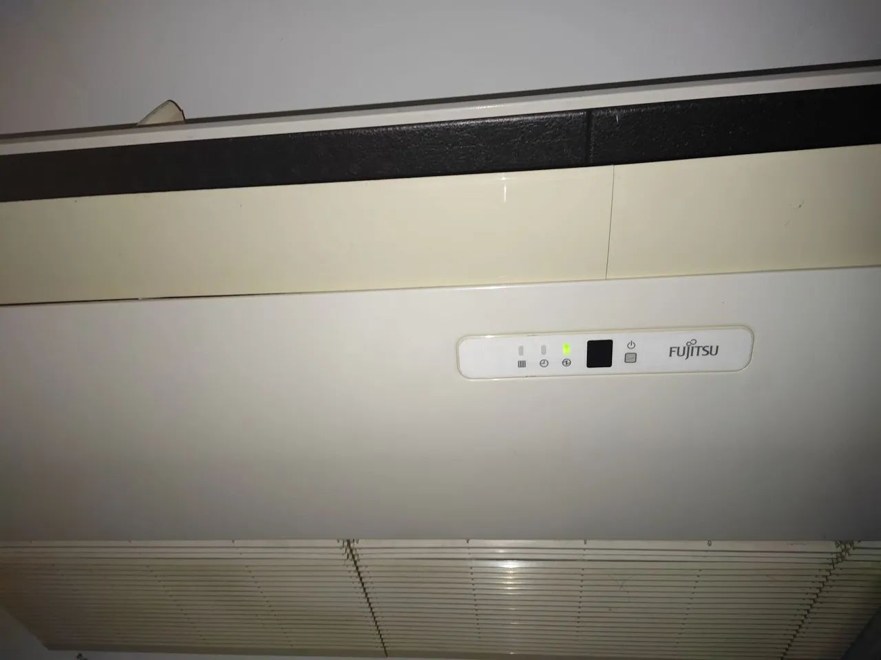 Ar condicionado FUJITSU piso-teto inverter 36.000 BTUs AOBA 36LFTL - Foto 3