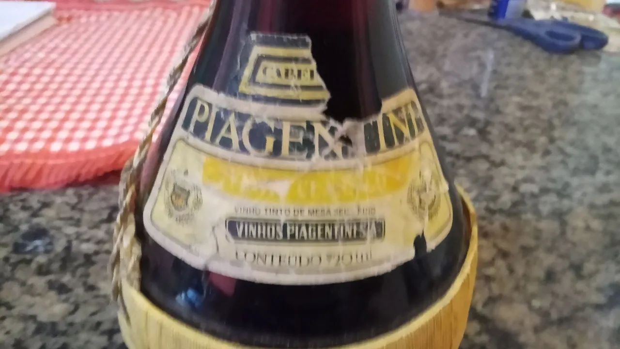 Vinho tinto Piagentini ano 1972 - Foto 3
