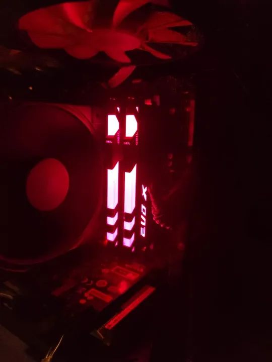 Memória Ddr4 Geil Evo X Ii Rgb 16gb (2x8gb) 3000mhz