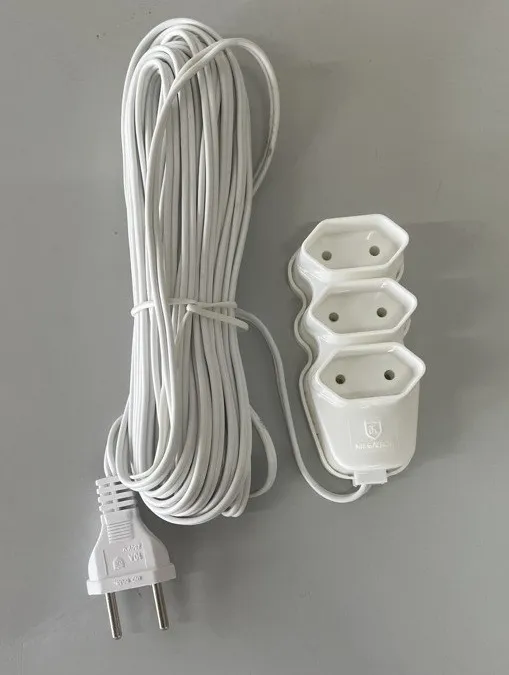 (10 Pçs) Extensão Elétrica 10m 3 Tomada 2 Pinos 10A - 110v/220v