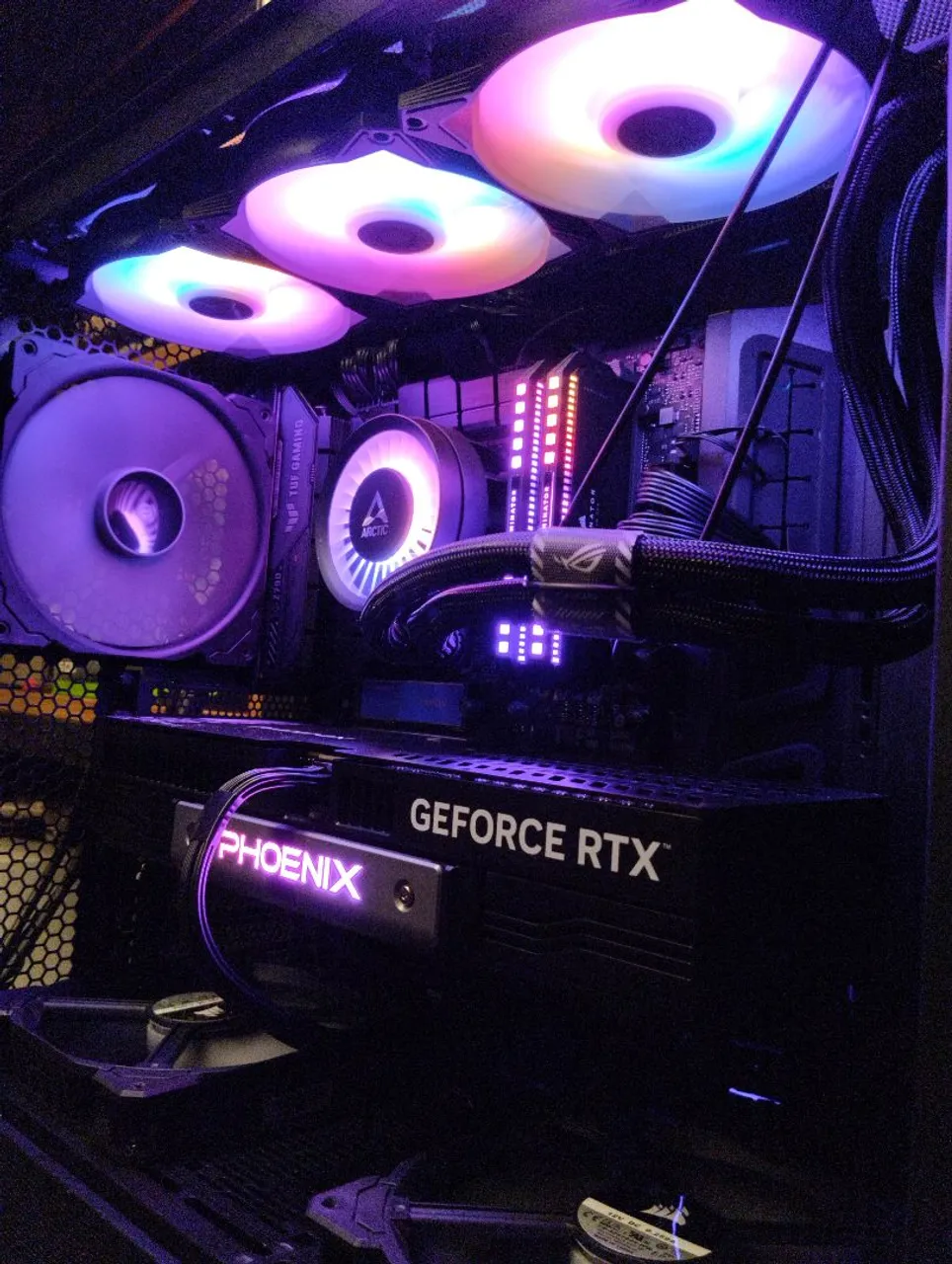 PC Gamer - RTX 5070ti 14900k Lianli lancool 3