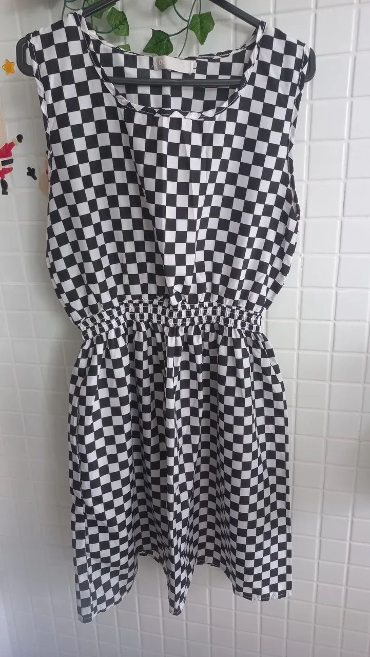 Vestido florido e Vestido quadriculado leve - Foto 4