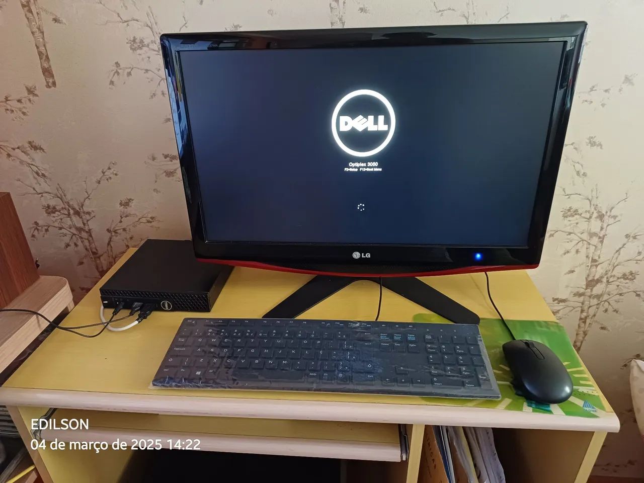 Monitor LG 23. Polegada em ótimo estado de conservação  - Foto 6