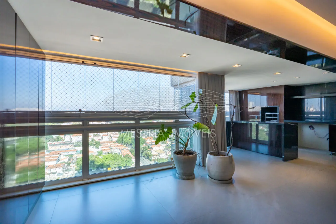 Campo Belo | Apartamento excelente, andar alto e uma vista espetacular !!