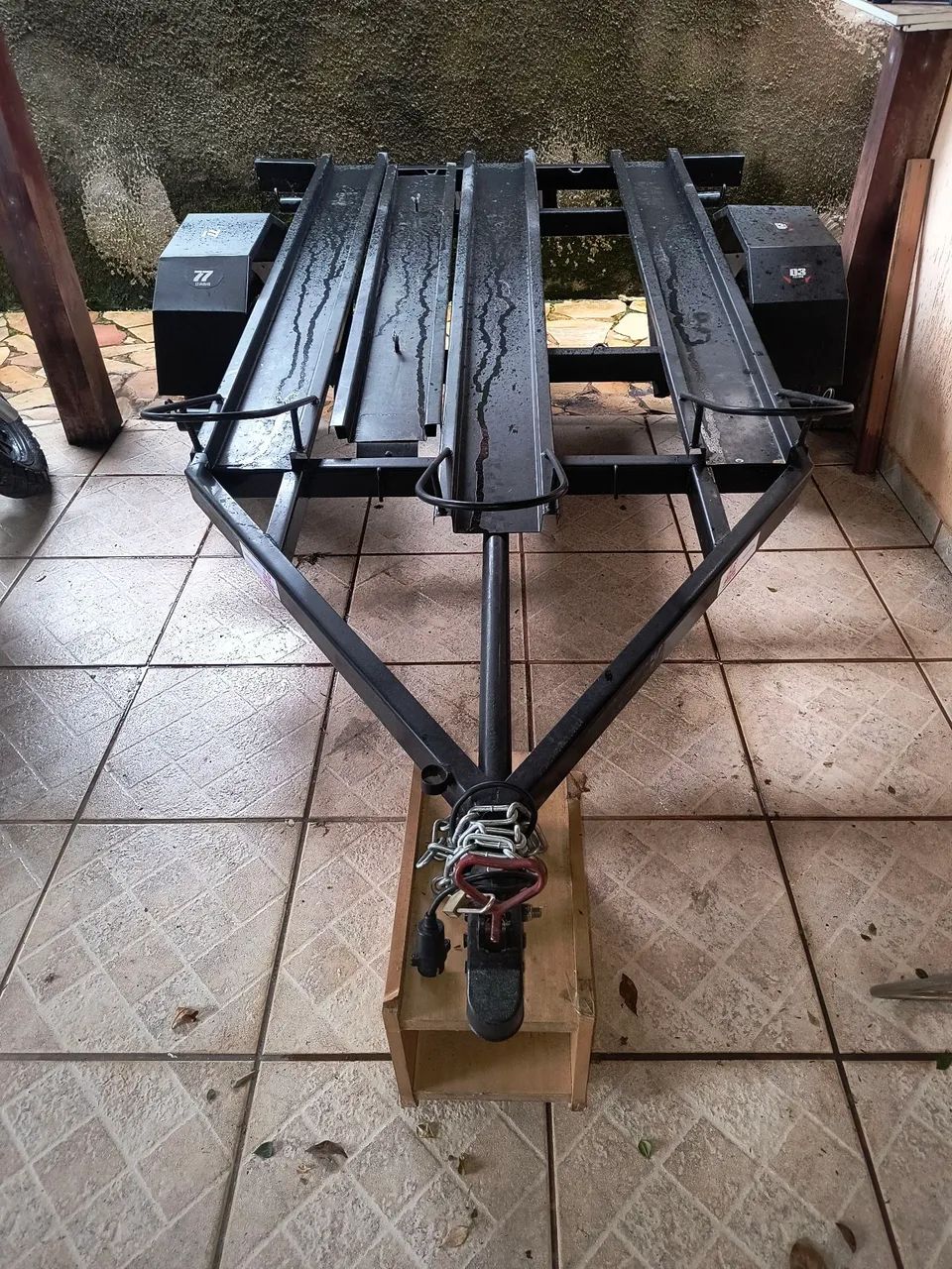 Carretinha para três motos