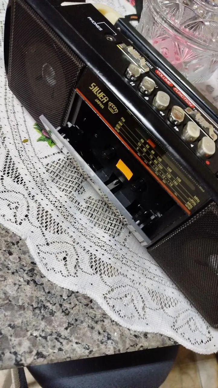 Rádio Gravador Cassete Silver - Foto 3