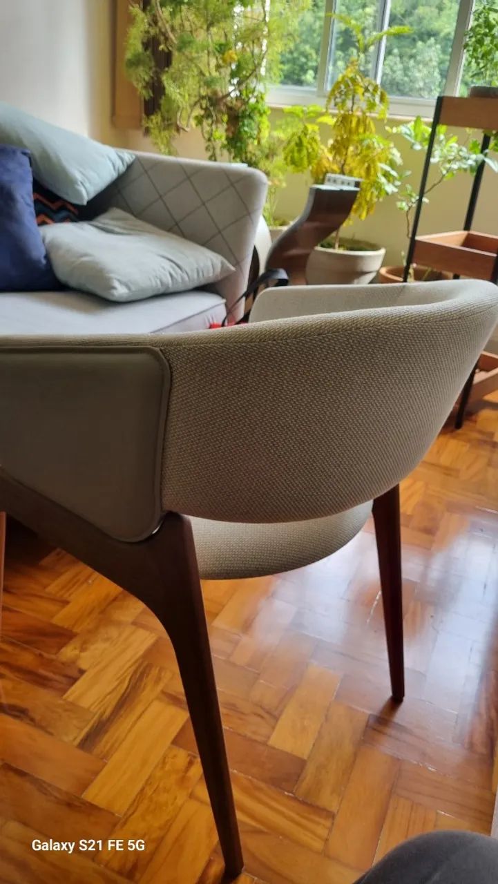 Cadeira em madeira e tecido - Foto 4