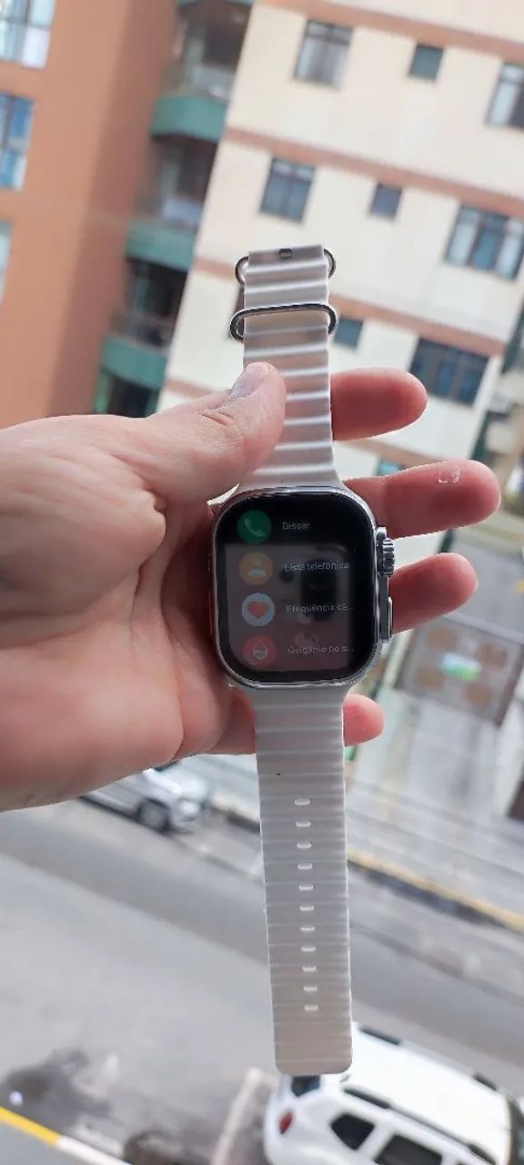 Smartwatch ultra t10 branco pulseira extra preta lisa  - Foto 4