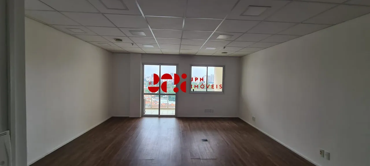 Sala comercial na Berrini - 42m², vão livre, 01 banheiro, 01 vaga