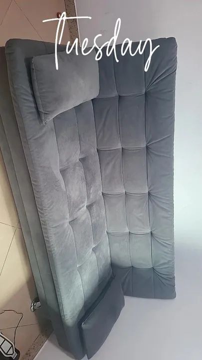 Sofá Cama 3 lugares cinza - Foto 2