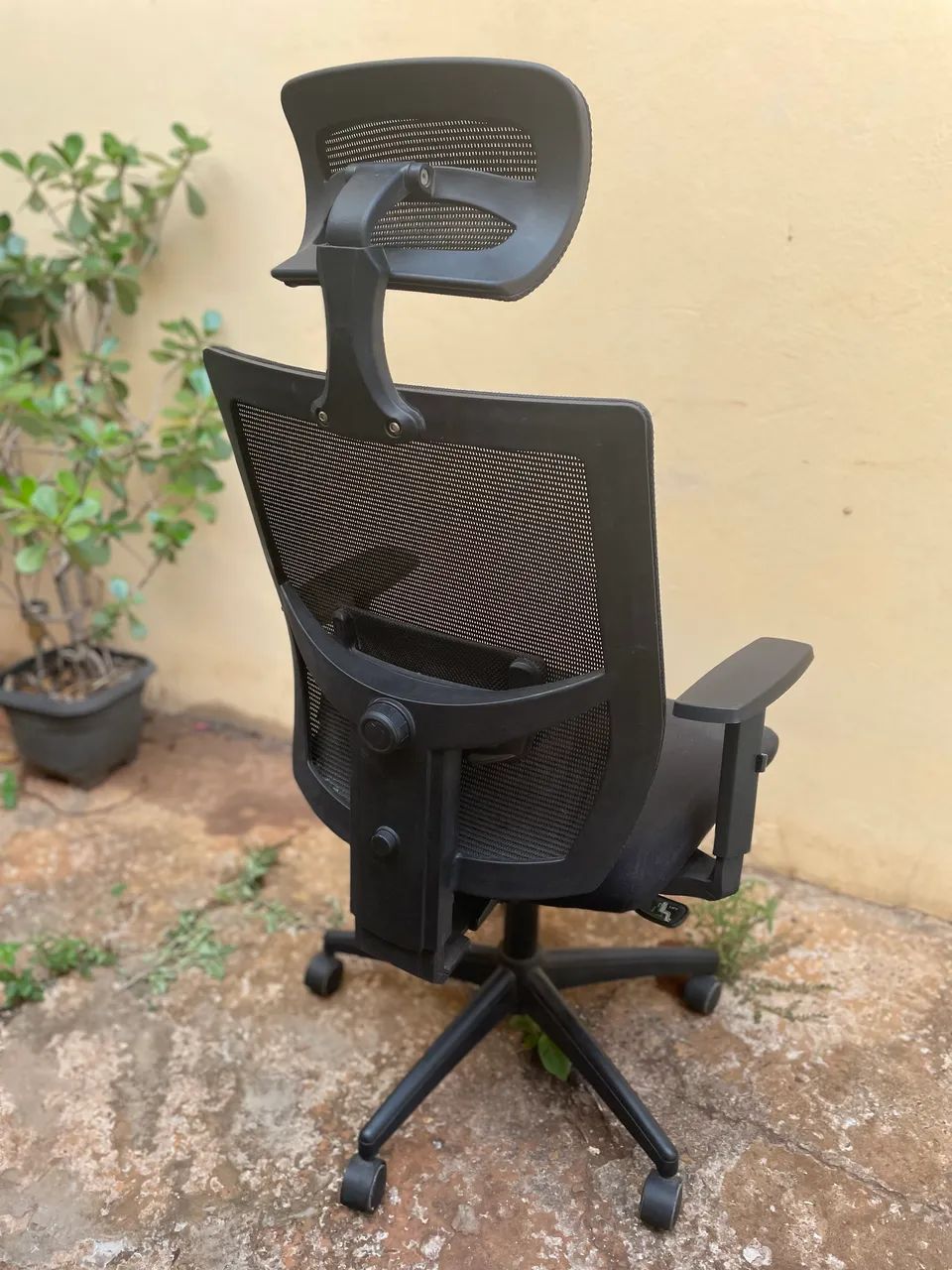 Cadeira Giratória Ergonômica All Black - Foto 2