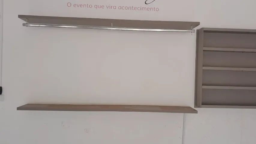 Prateleira com arara medida 2,00 
