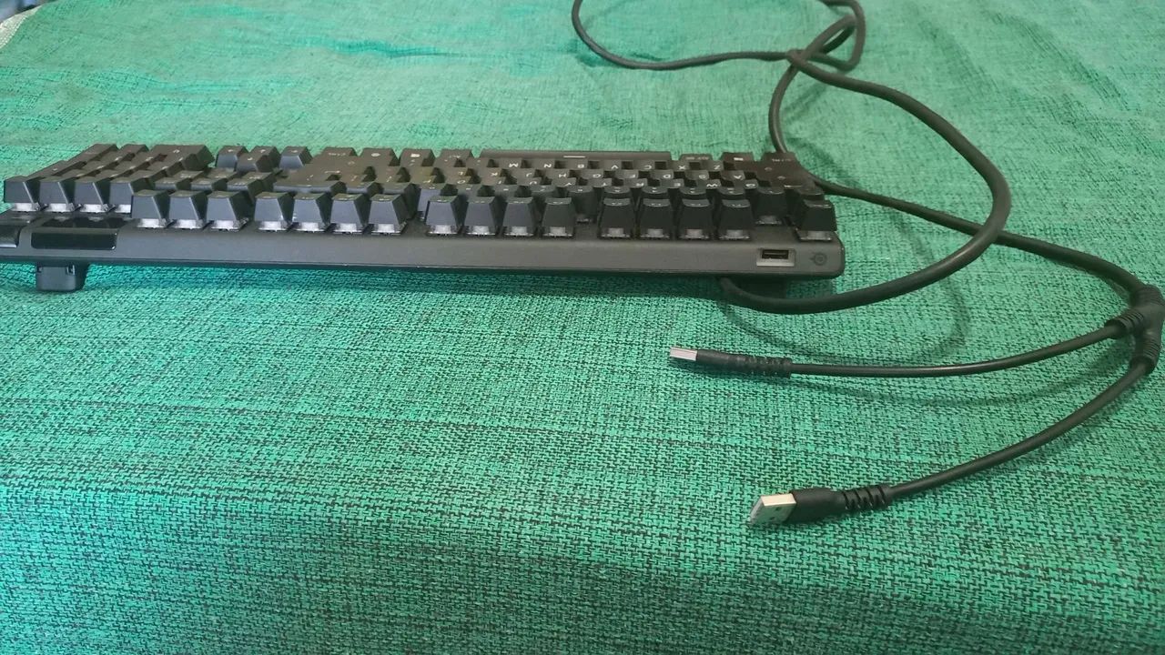 Teclado steelseries Apex Pro