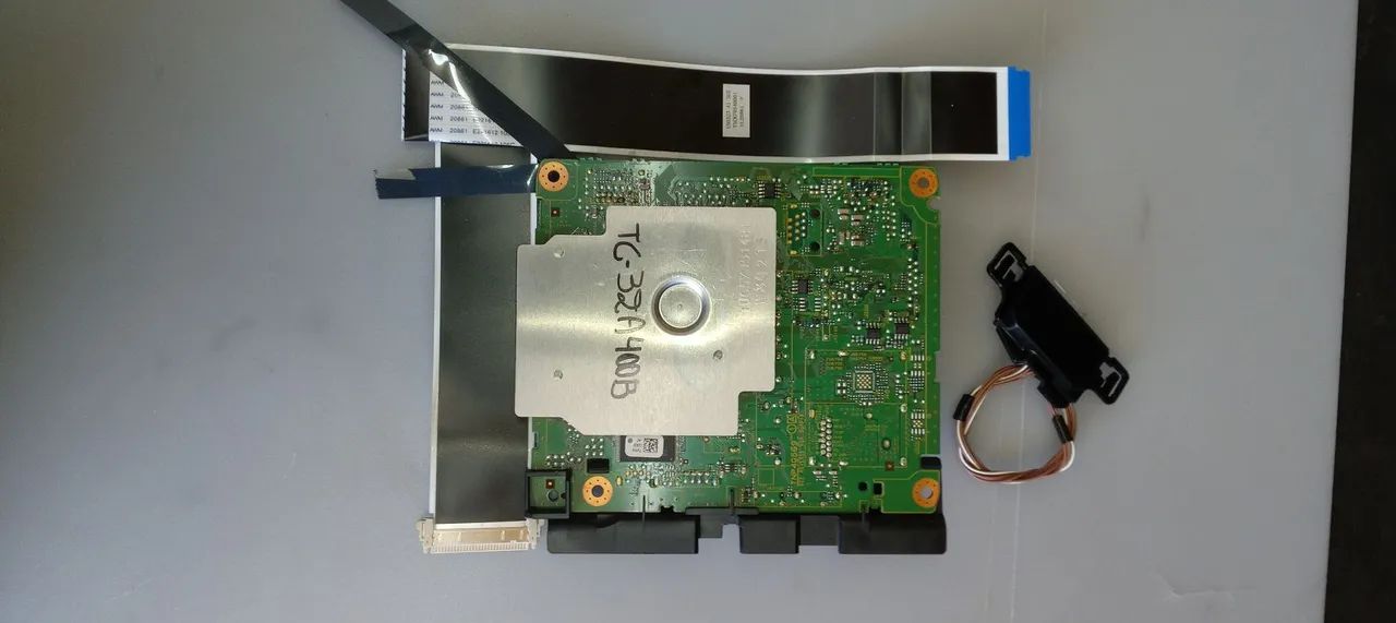 Placa principal de TV Panasonic TC-32A400B  - Foto 2