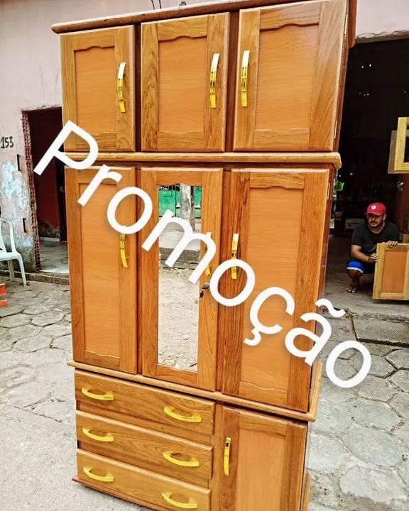 Guarda - roupa madeira maciça com espelho - novo