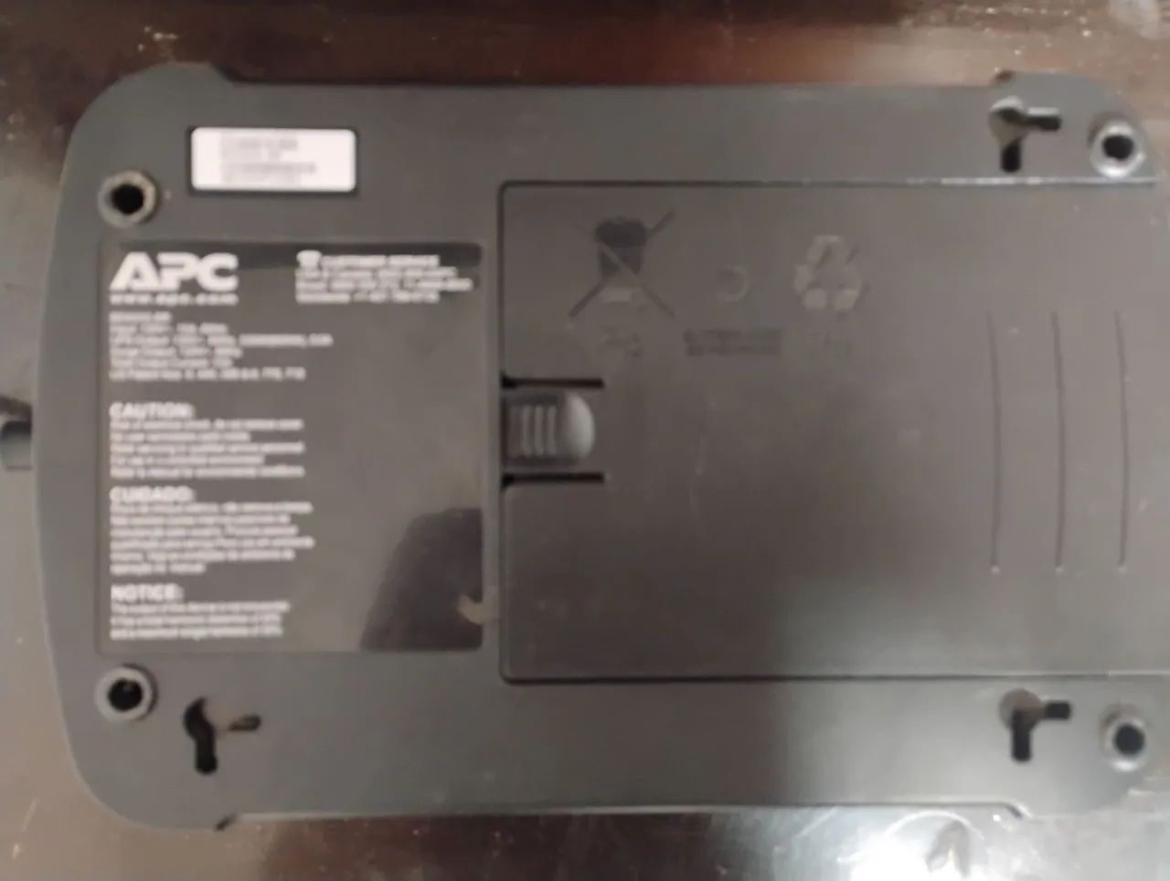 APC back 600 va - Foto 4