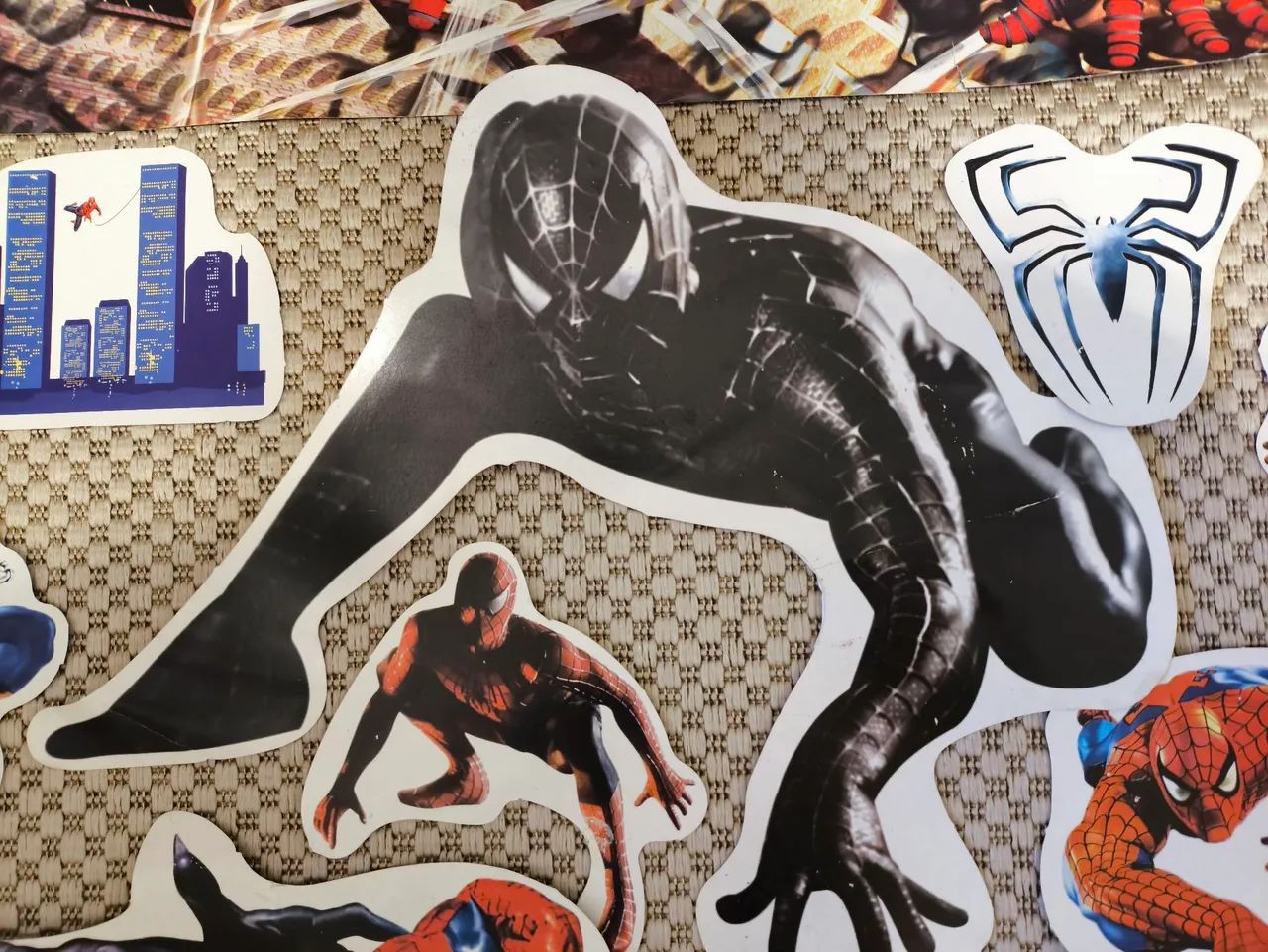 Kit Decoração de Festa Marvel - Vingadores e Homem-Aranha - Foto 5