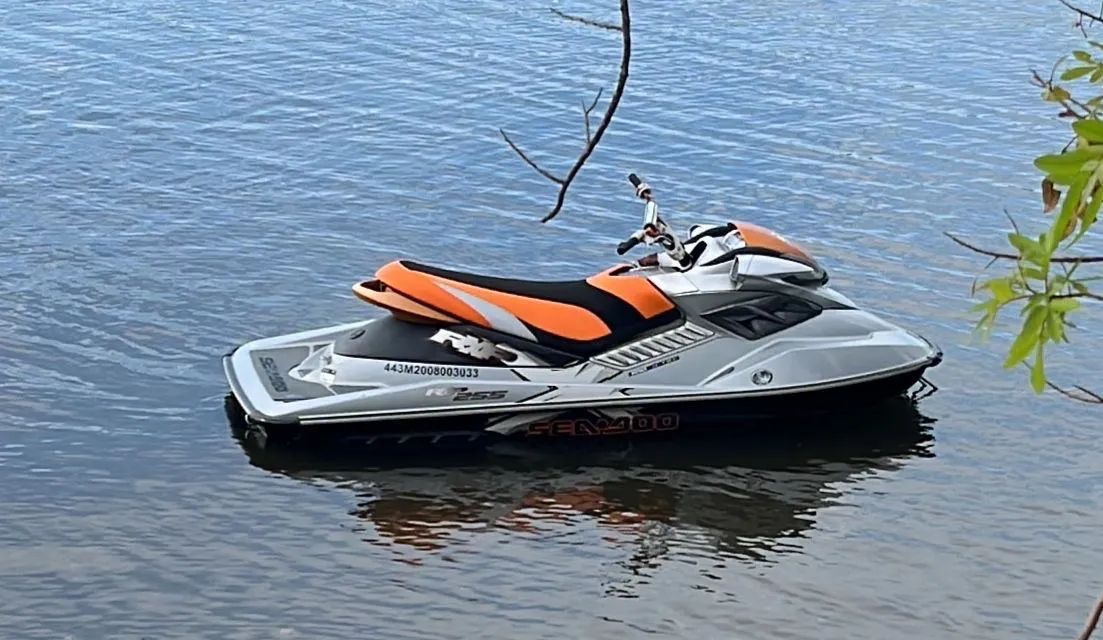 Jet Ski Sea-Doo com carreta TROCO OU NEGÓCIO