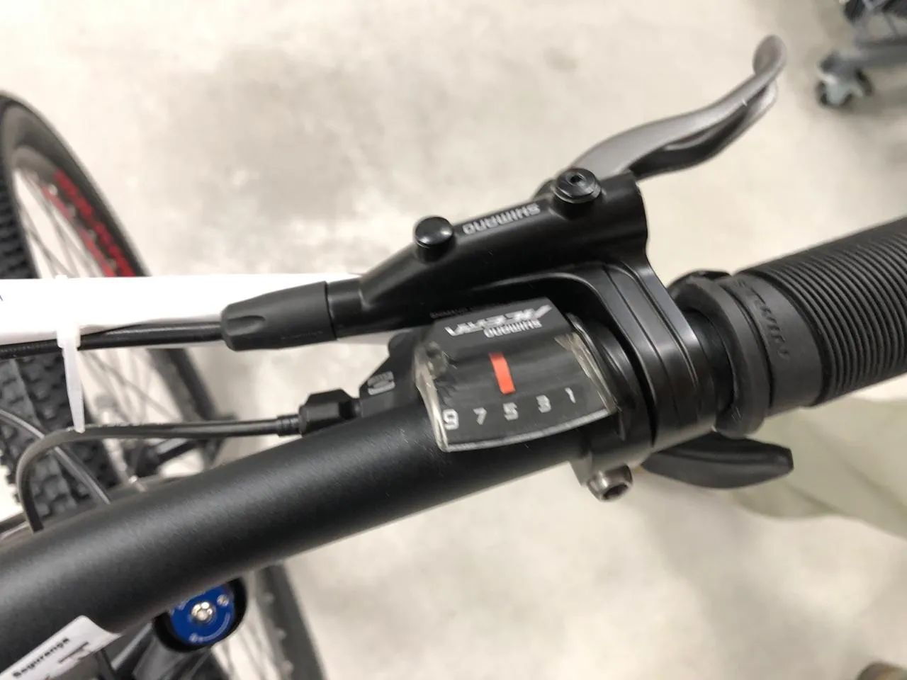 Bicicleta Rockrider ST 520 - Foto 2