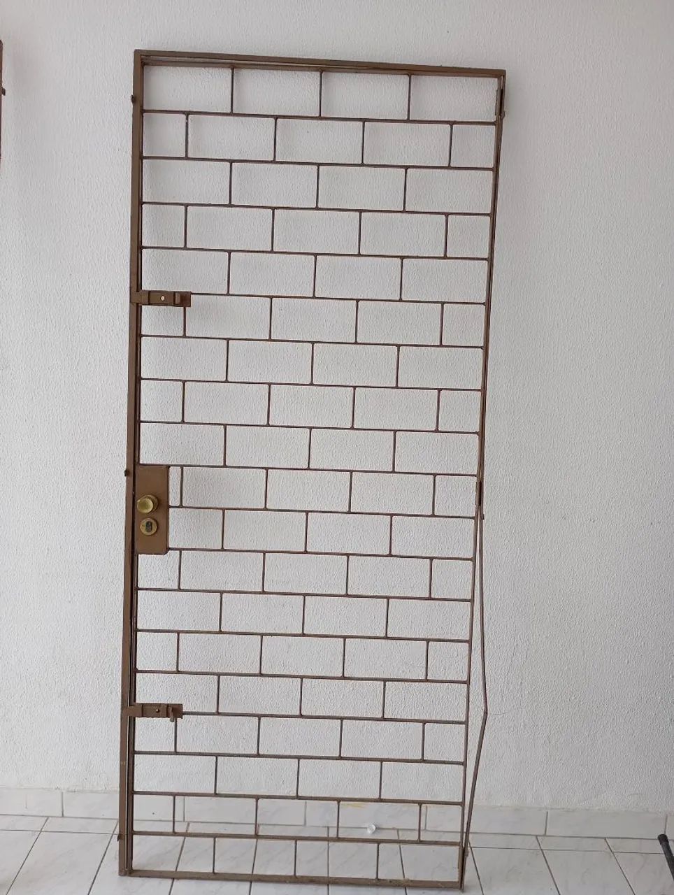 Portão de Ferro com Design de Tijolos - Foto 2