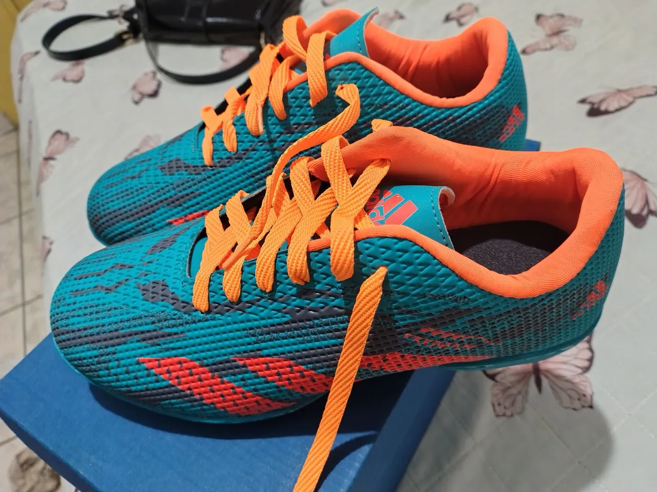 Chuteiras Adidas X - Perfeitas para Futebol!