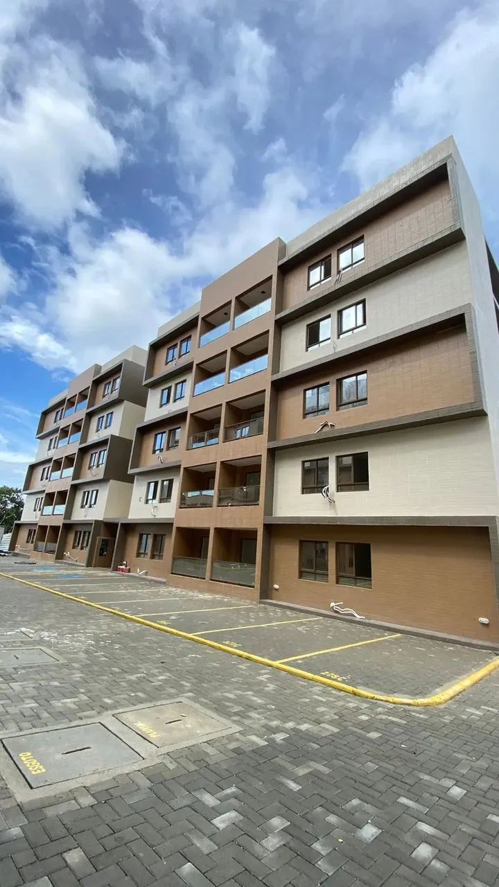 Pronto para morar no altiplano, 2 ou 3 qts, varanda, área de lazer completa e elevador.