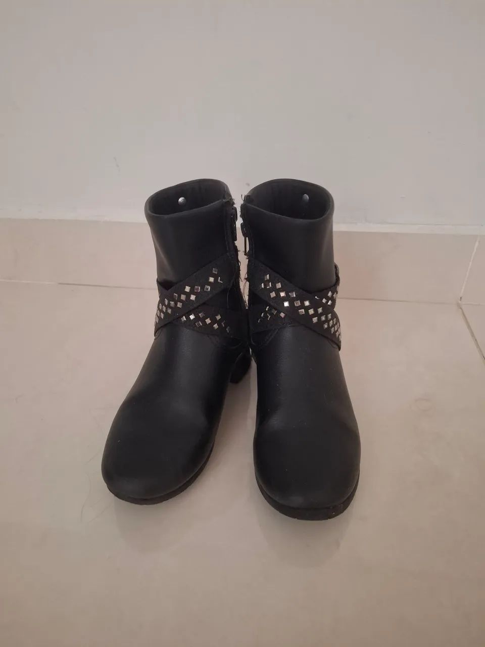 Botas Pampilli tamanho 28