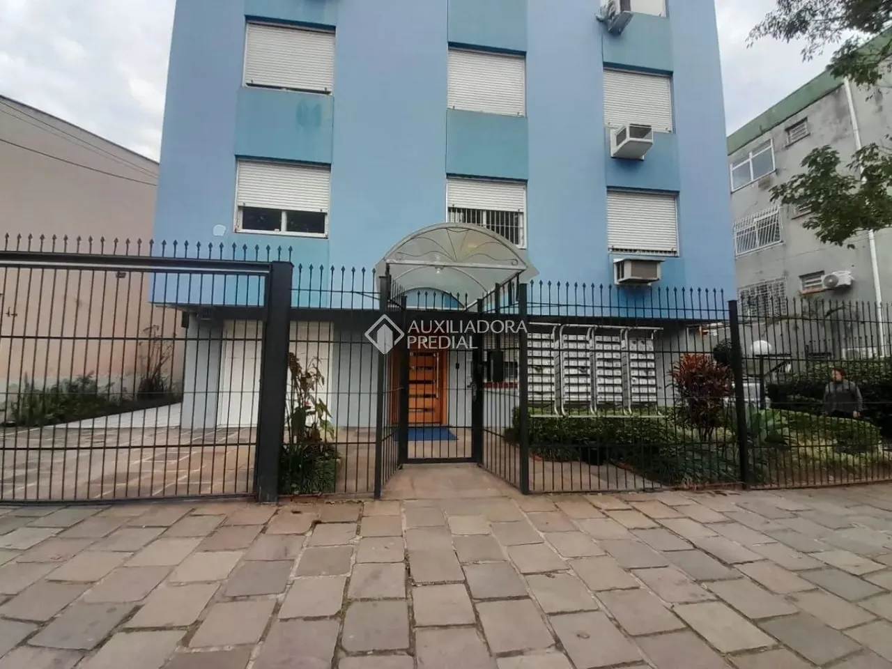 Apartamento Jk mobiliado no bairro Cristo Redentor, em Porto Alegre