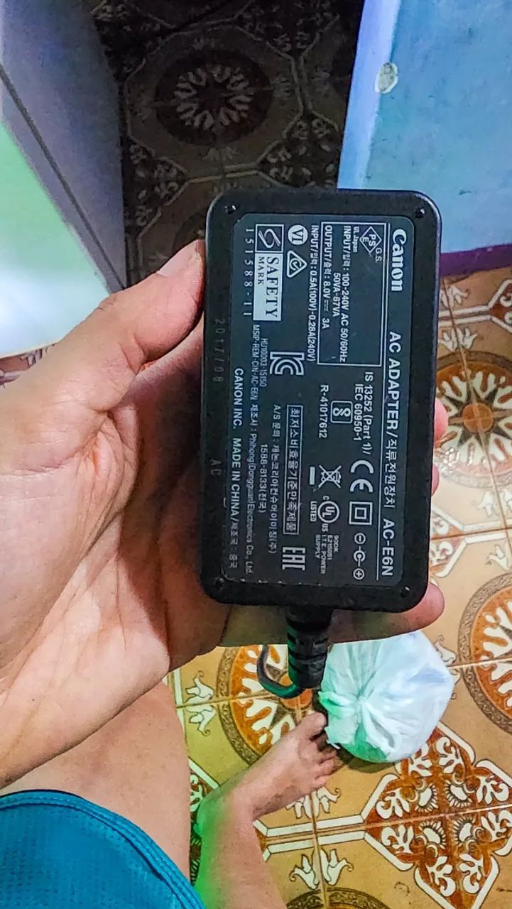 AC Fonte de alimentação Dummy tomada para Câmera Canon 5D - bateria LP-E6 - Foto 2