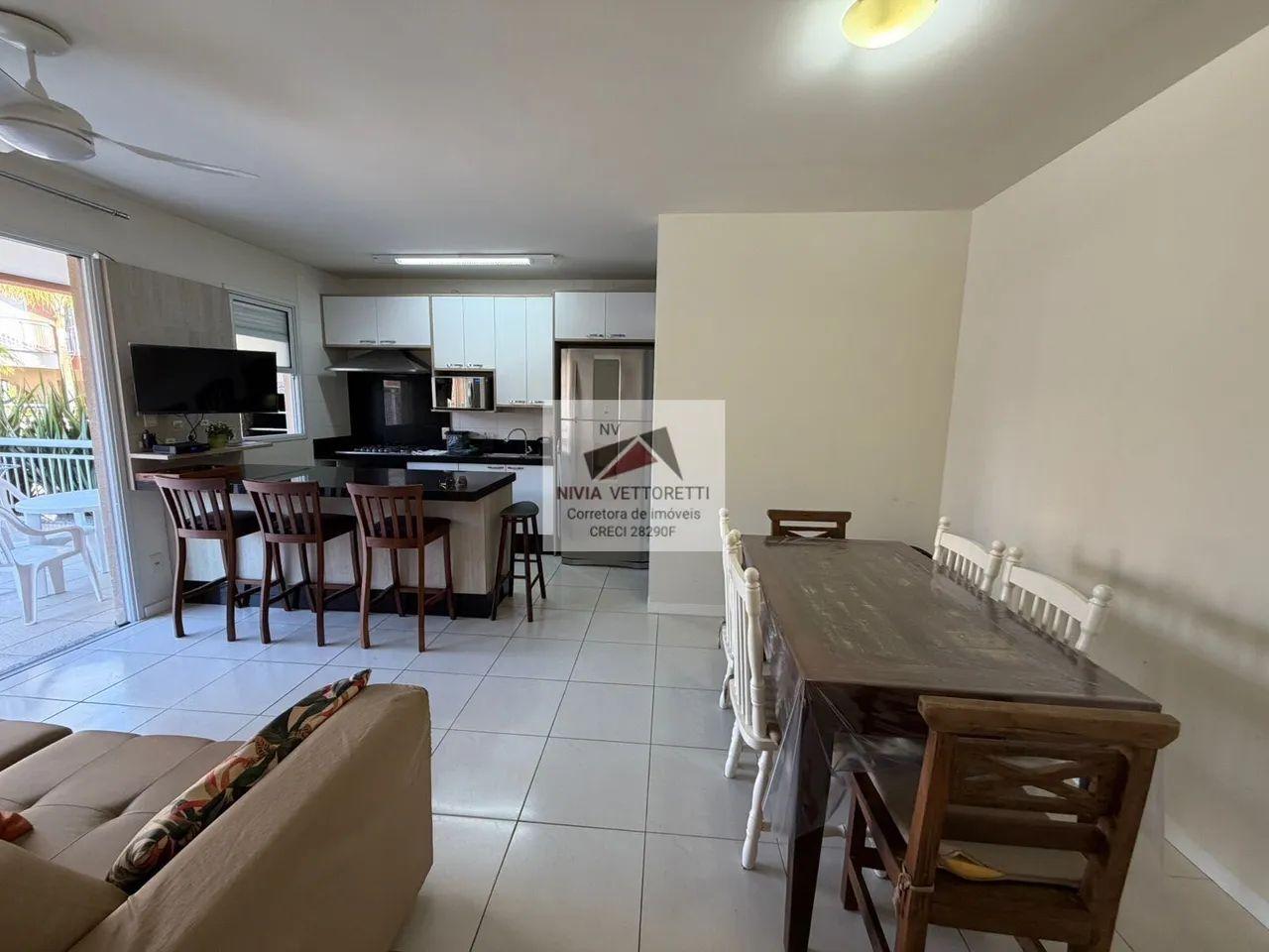 Apartamento térreo 2 dormitórios Mobiliado 150 metros do Mar! - Foto 3