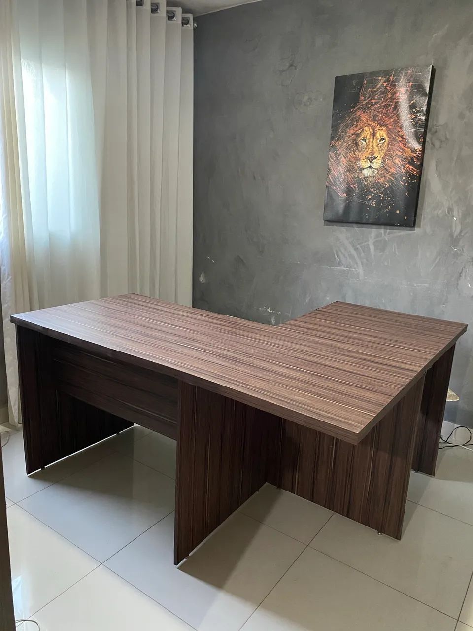 Mesa L grande para escritório 