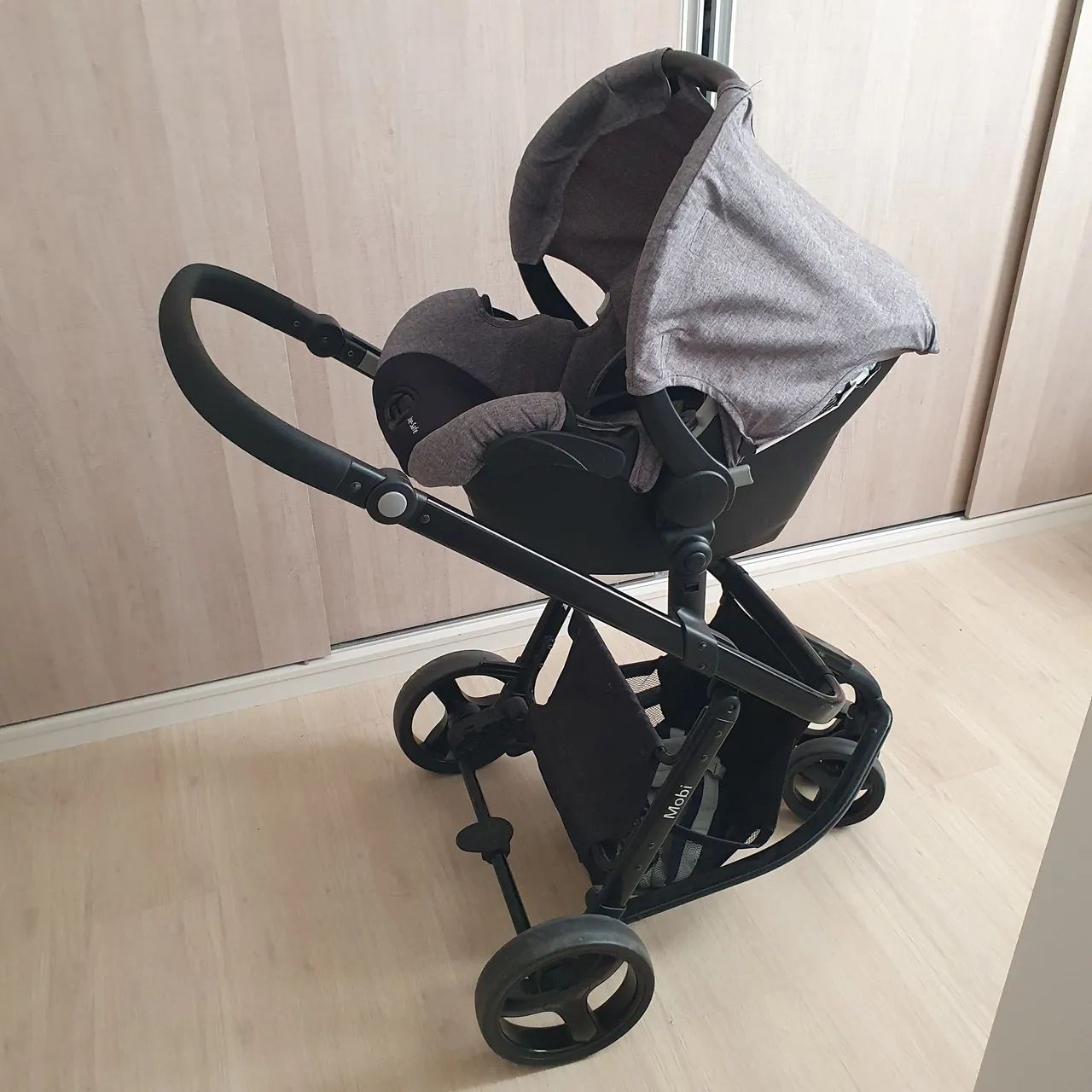 Carrinho Bebê + Moisés + Bebê Conforto Safety 1st