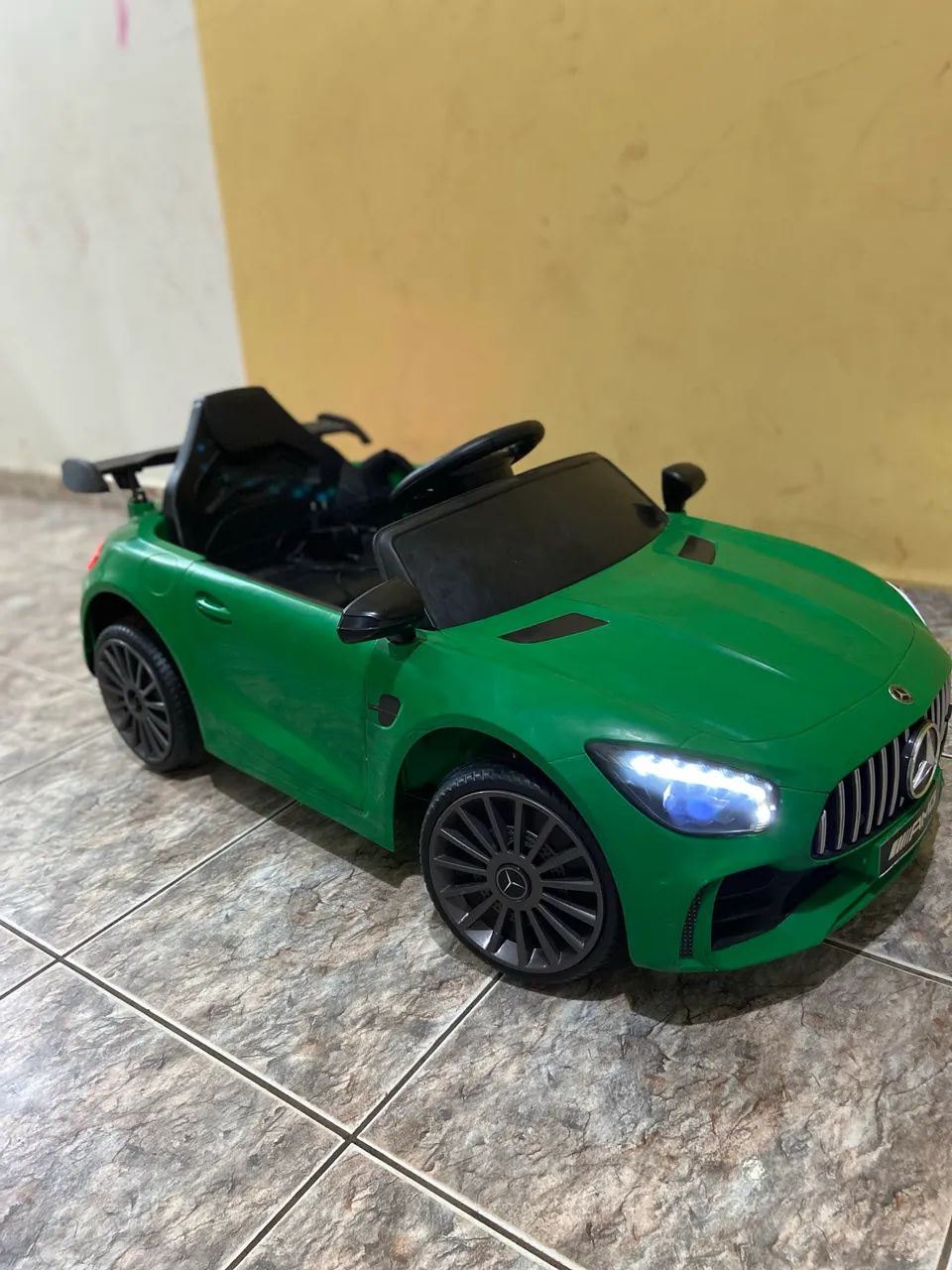 Carro elétrico Mercedes Amg  - Foto 2