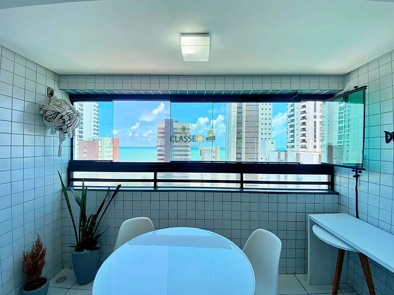 Apartamento Grande com Vista Mar e 2 vagas em Piedade