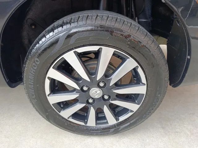 Toyota Etios Platinum Sed. 1.5 Flex 16V 4P Mec. 2015 - Foto 7