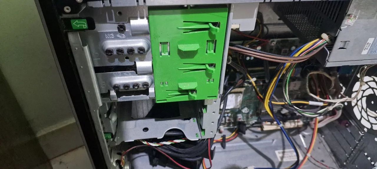 CPU recondicionada ( precisa trocar a fonte)  - Foto 2