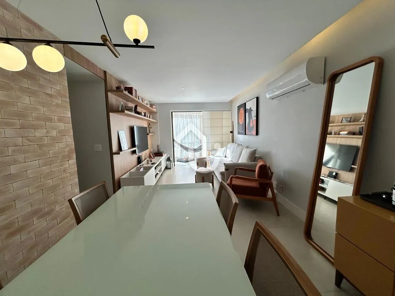 mundo novo 3 quartos sendo 2 suites