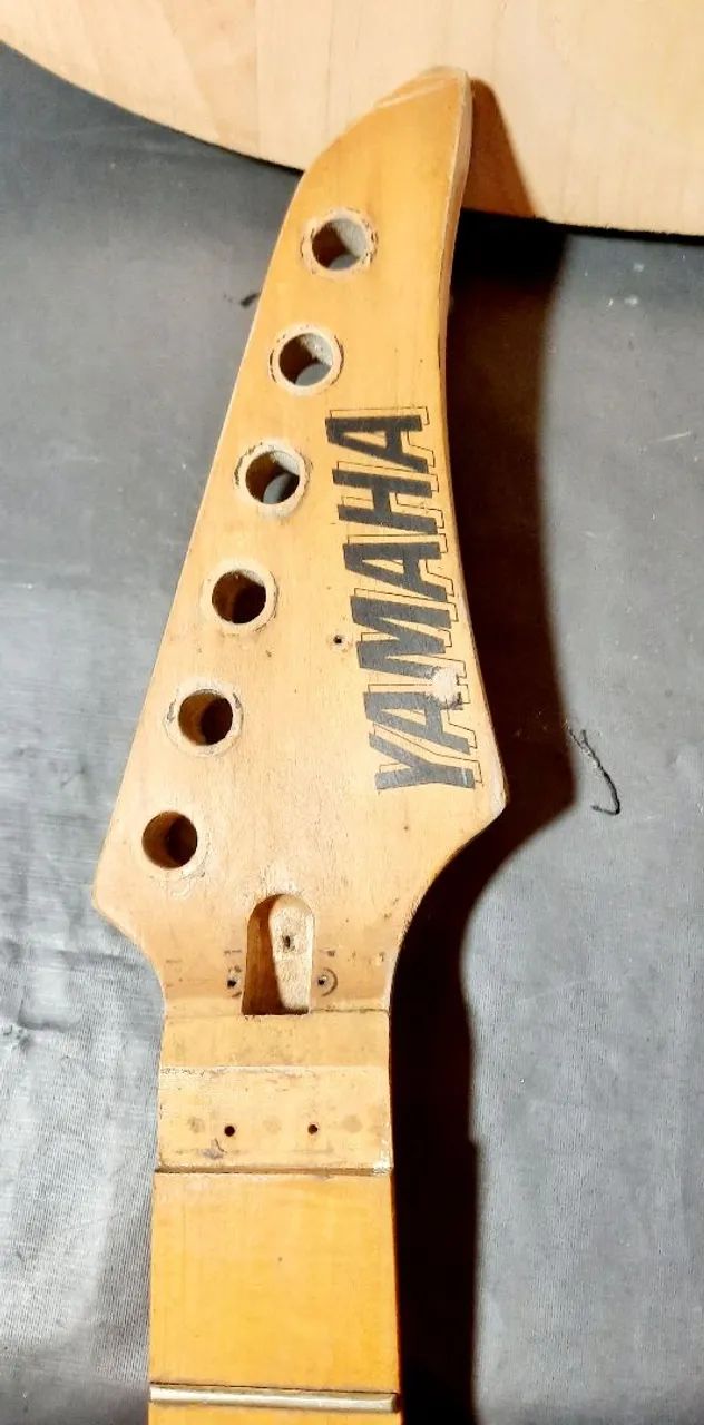 Guitarra Yamaha  - Foto 5