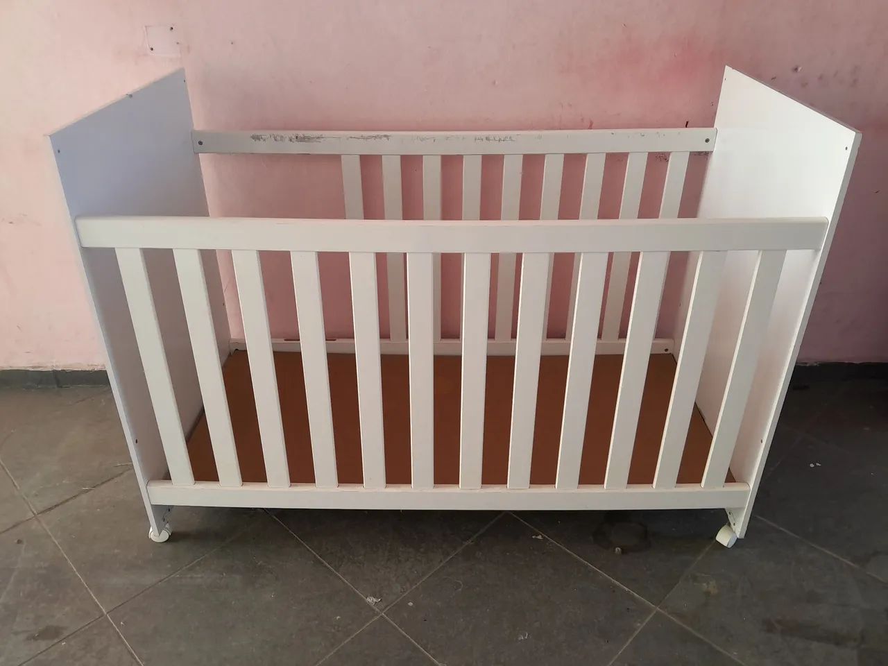 Berço com regulagem