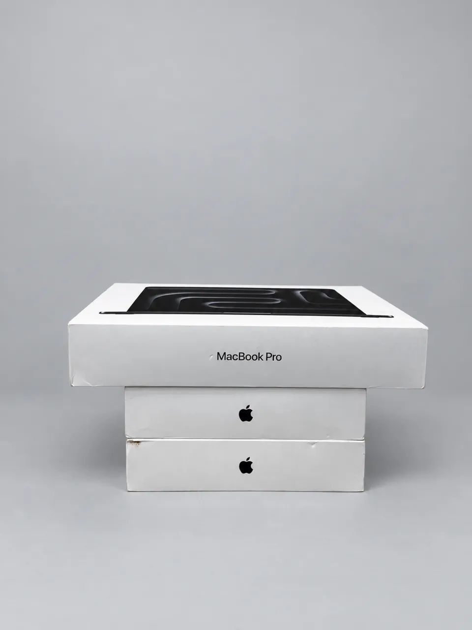 MacBook Pro 14'' M5 16GB 512GB - Lacrado - Notebooks - Barreiros