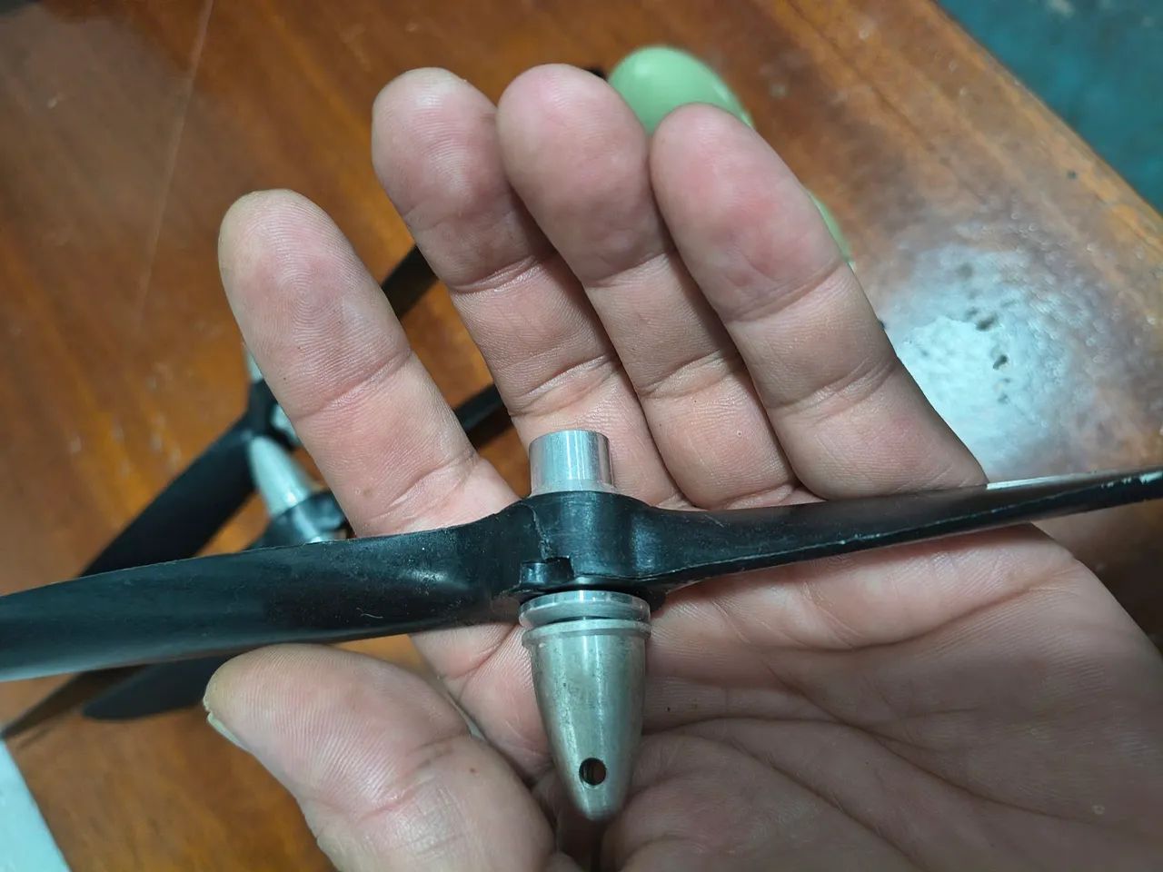 Conjunto de 4 Hélices para Aeromodelo 11" - Foto 3