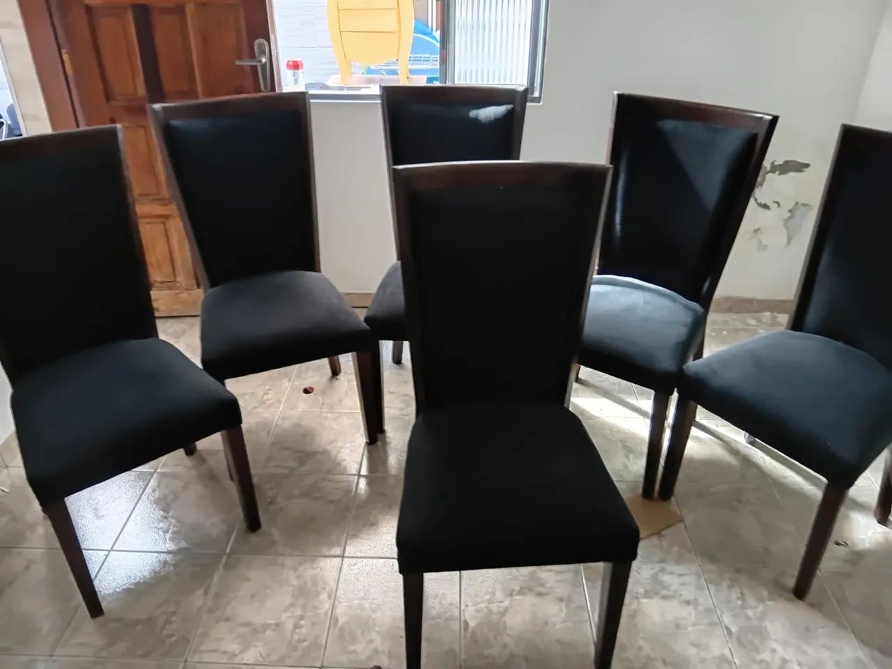 Lindo kit de cadeiras maciças 