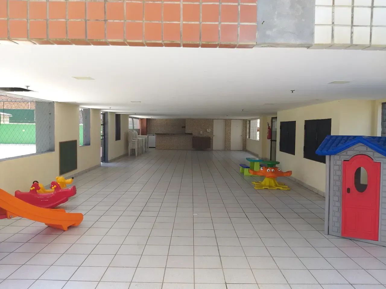 Foto do anúncio de Excelente Apt° no Bairro Meireles - Fortaleza - CE em Meireles, Fortaleza