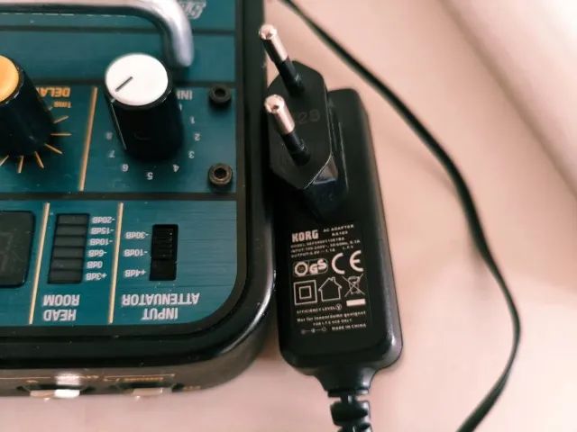 Pedal Korg Digital Delay Sdd3000 com fonte original(The Edge U2, Cold Play) - Foto 4