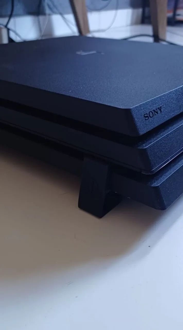 PS4 PRO 1T - Foto 3